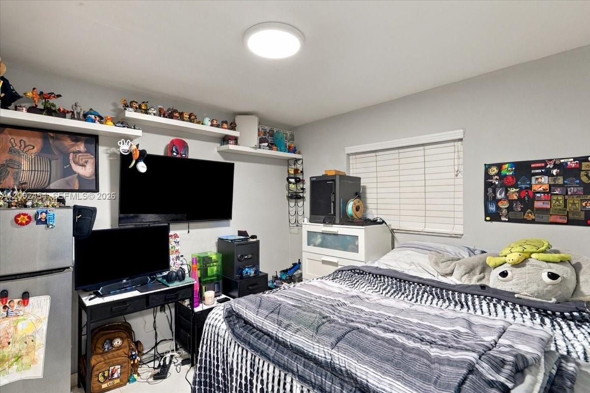 5350 W 21st Court
