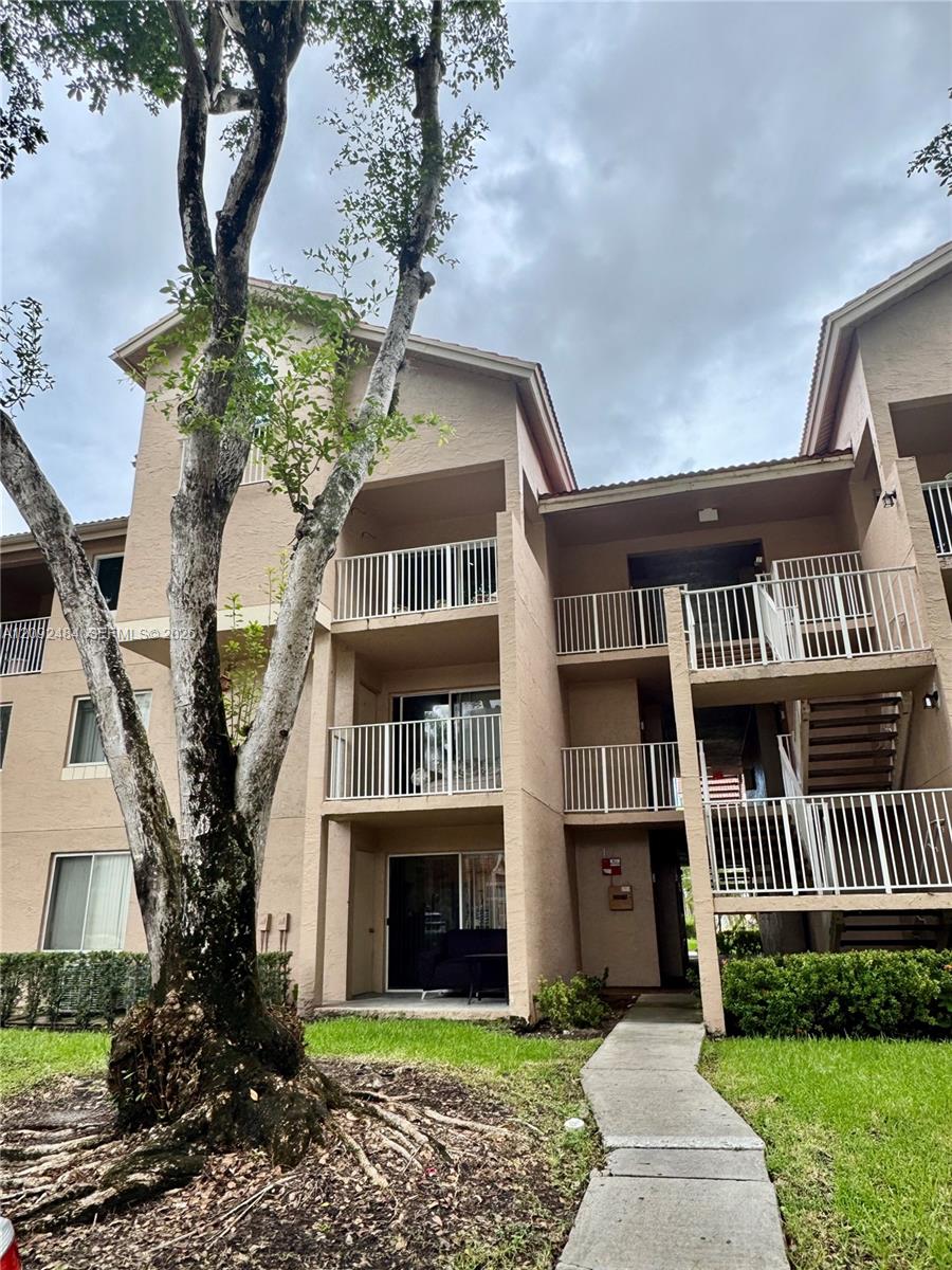 10521 SW 157th Place