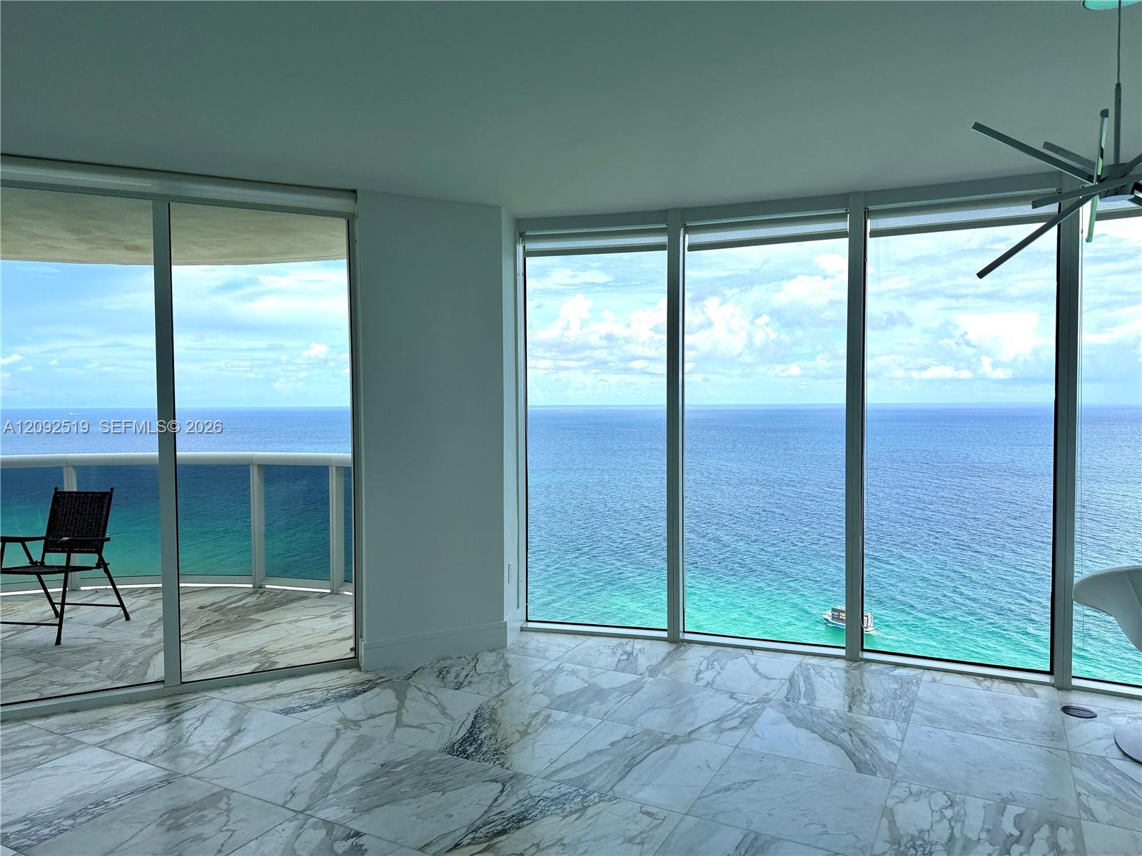 17201 Collins Avenue gallery image #36