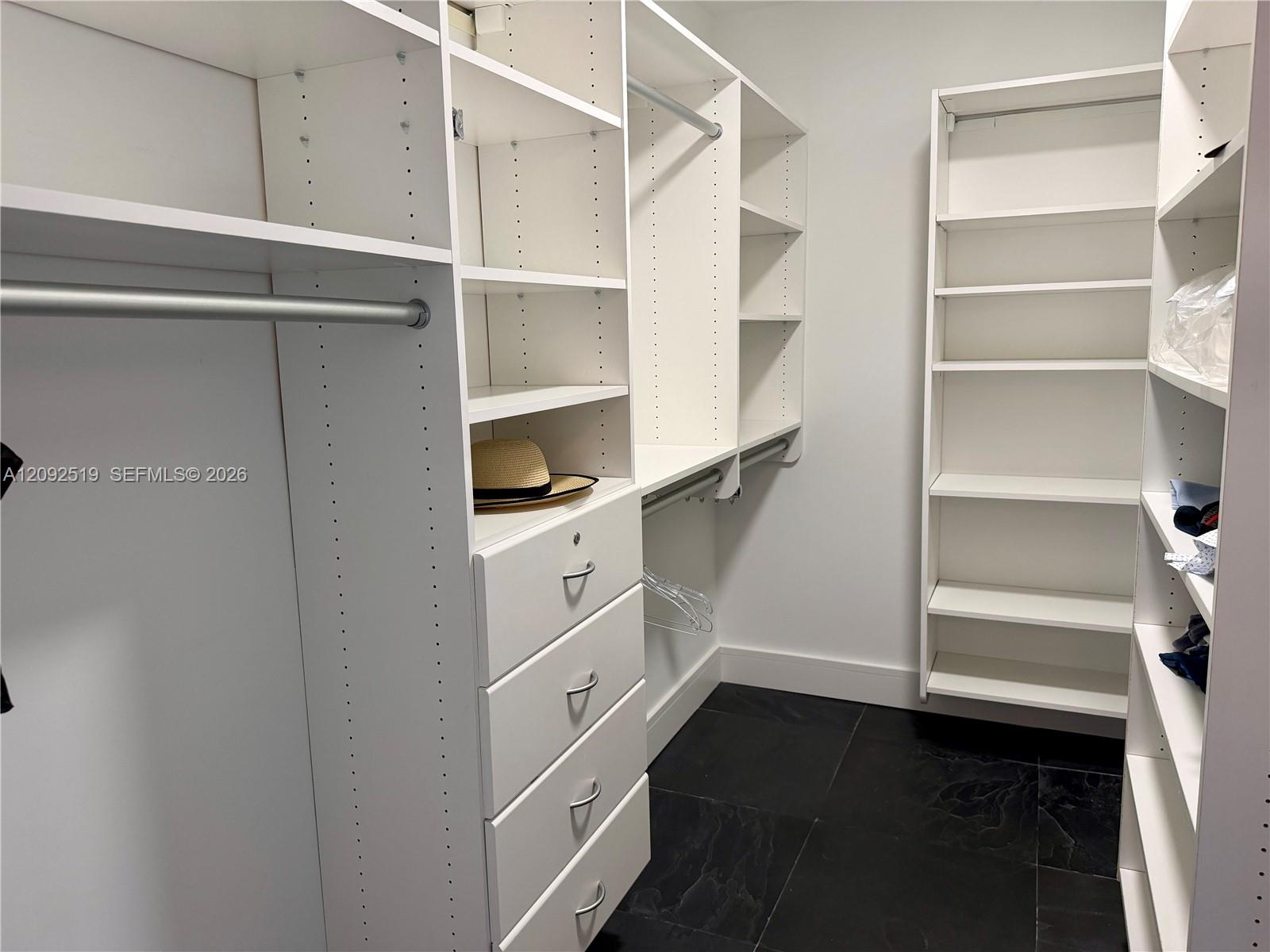 17201 Collins Avenue gallery image #39