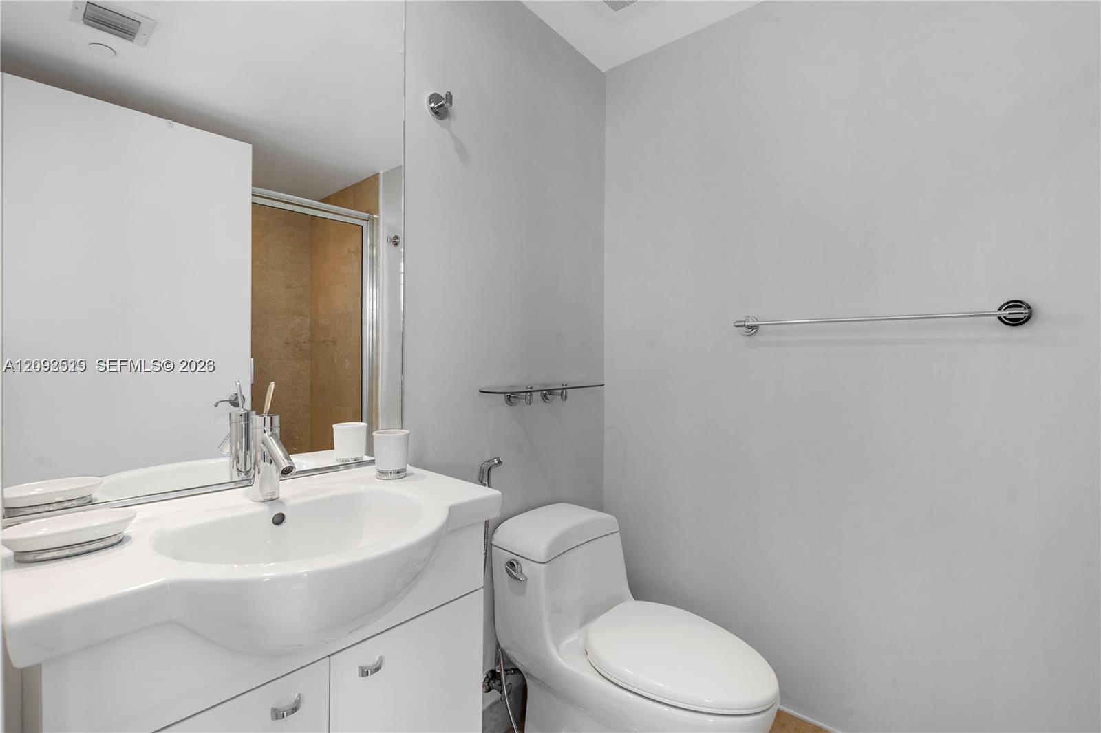 17201 Collins Avenue gallery image #44