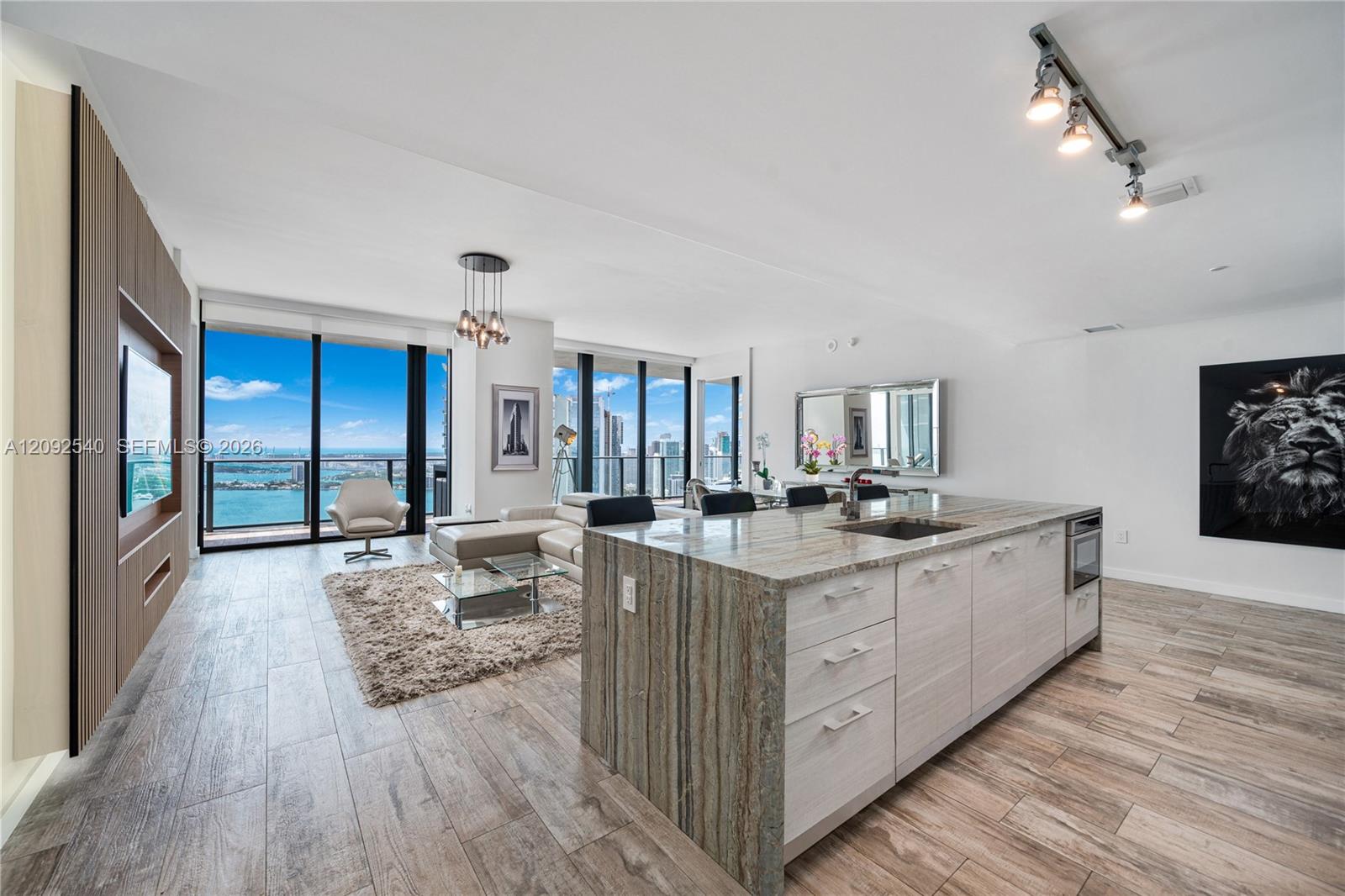 650 NE 32nd Street