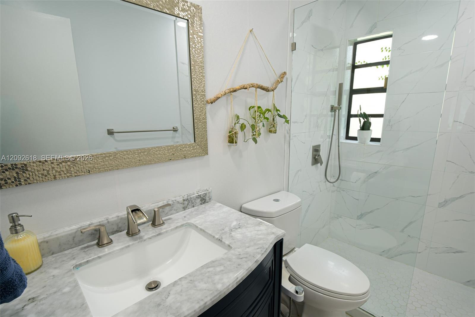 11624 SW 135th Place gallery image #40
