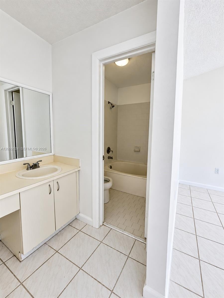 14440 SW 145th Place gallery image #13