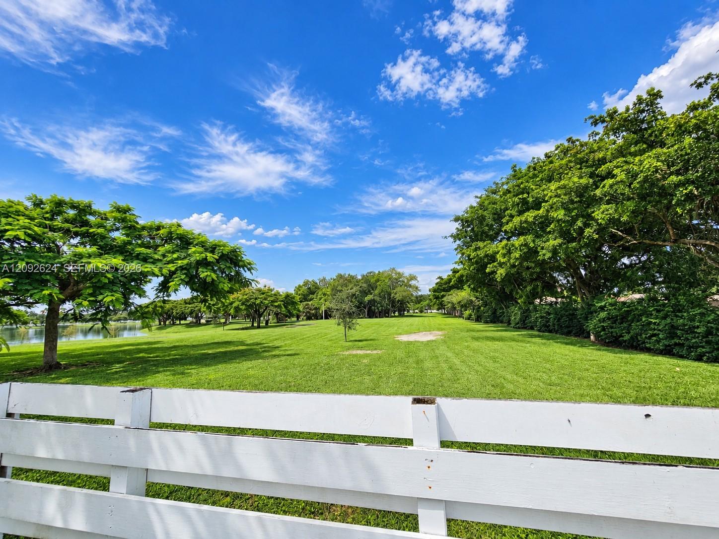 14440 SW 145th Place gallery image #4