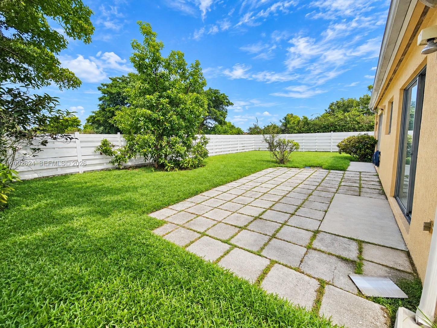 14440 SW 145th Place gallery image #6