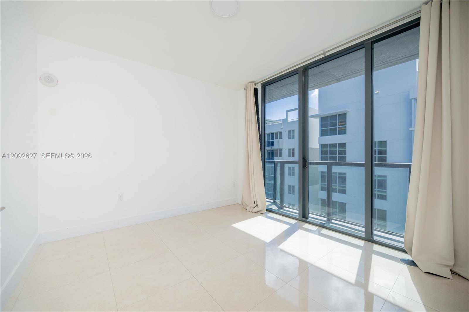 201 SW 17th Road gallery image #15