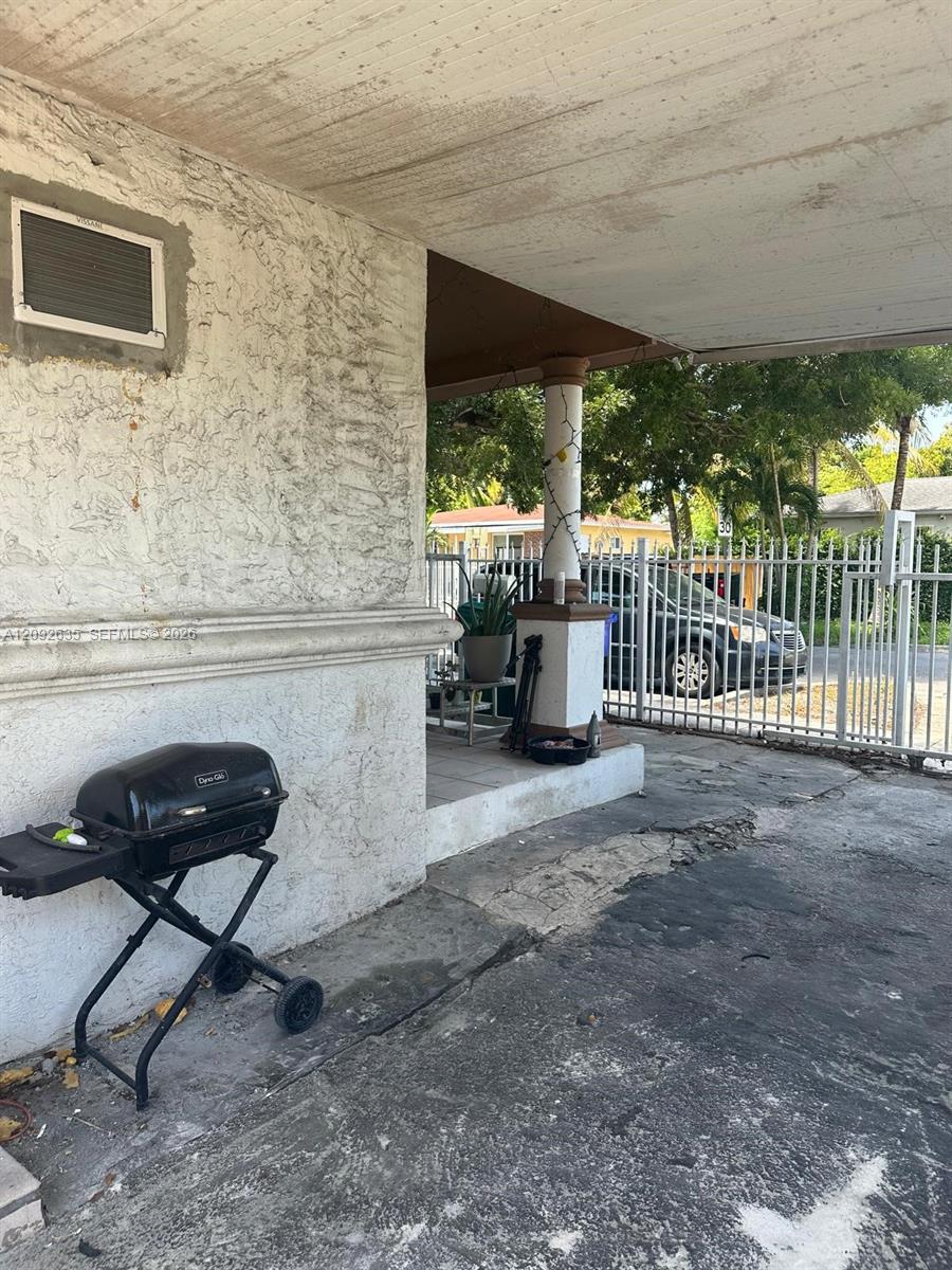 3425 NW 14th Avenue
