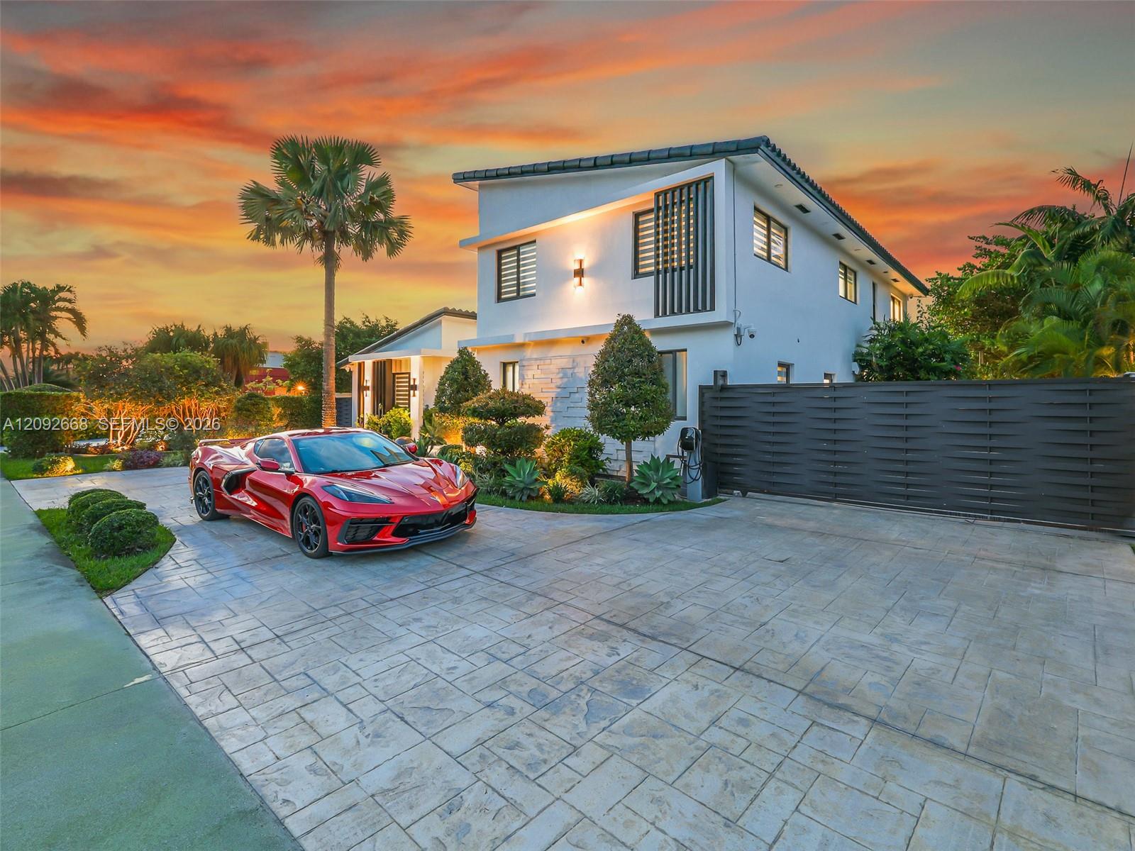 8761 SW 56th Street