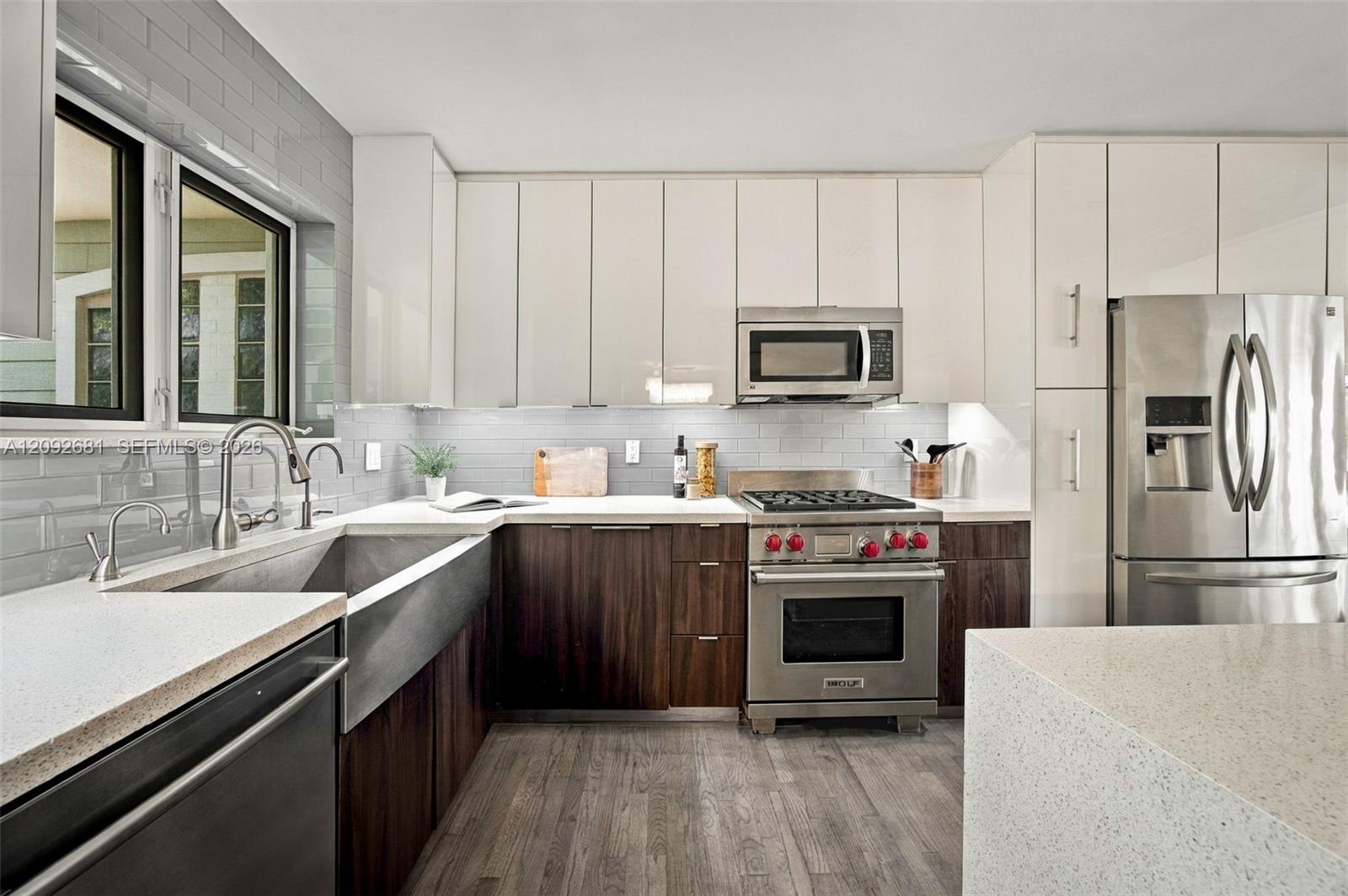 108 SE 17th Avenue gallery image #11