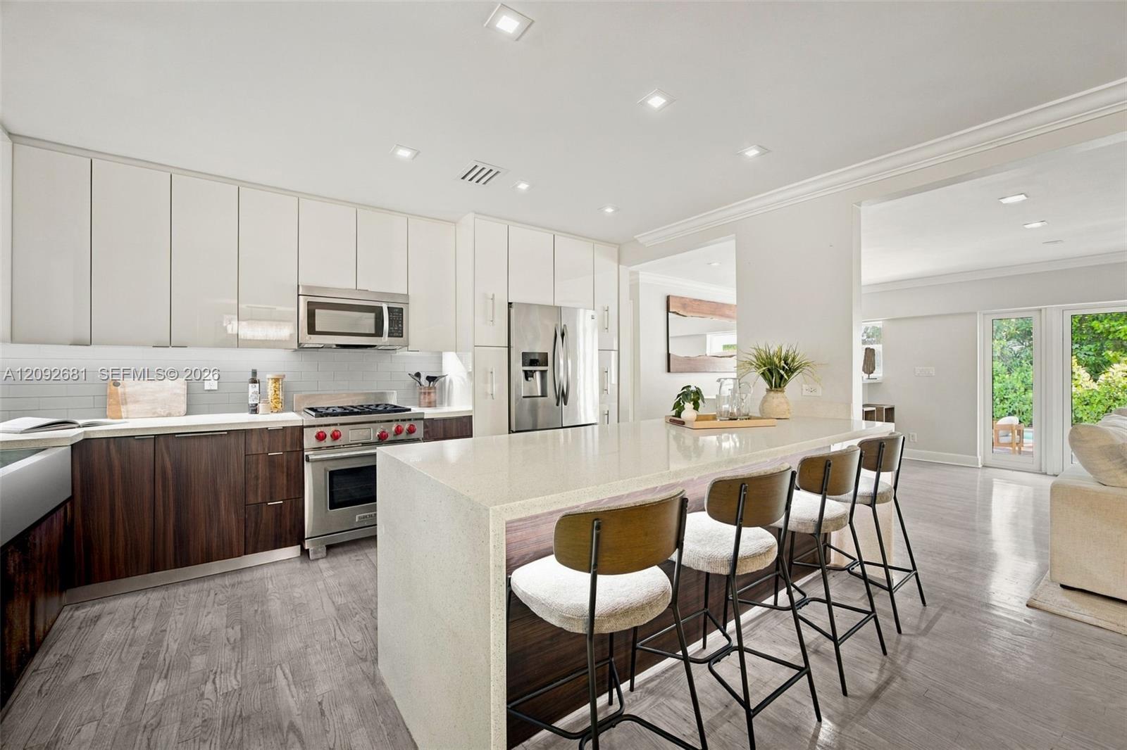 108 SE 17th Avenue gallery image #13