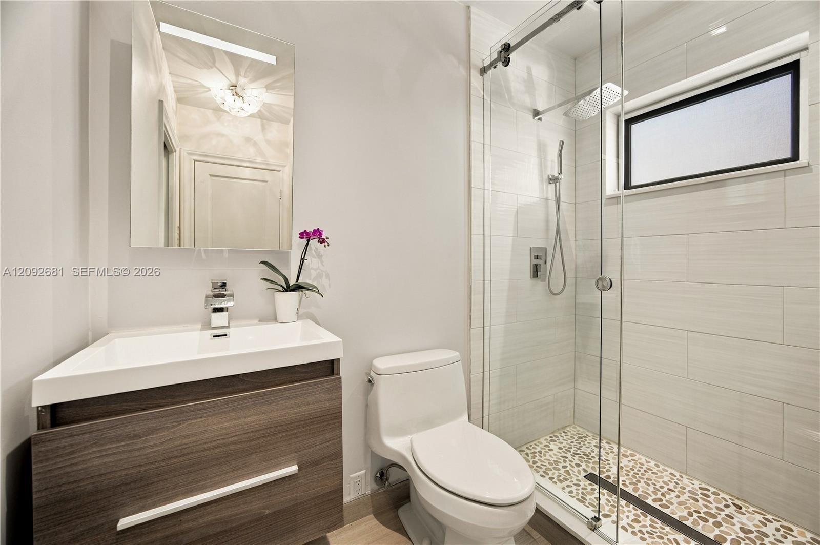 108 SE 17th Avenue gallery image #29