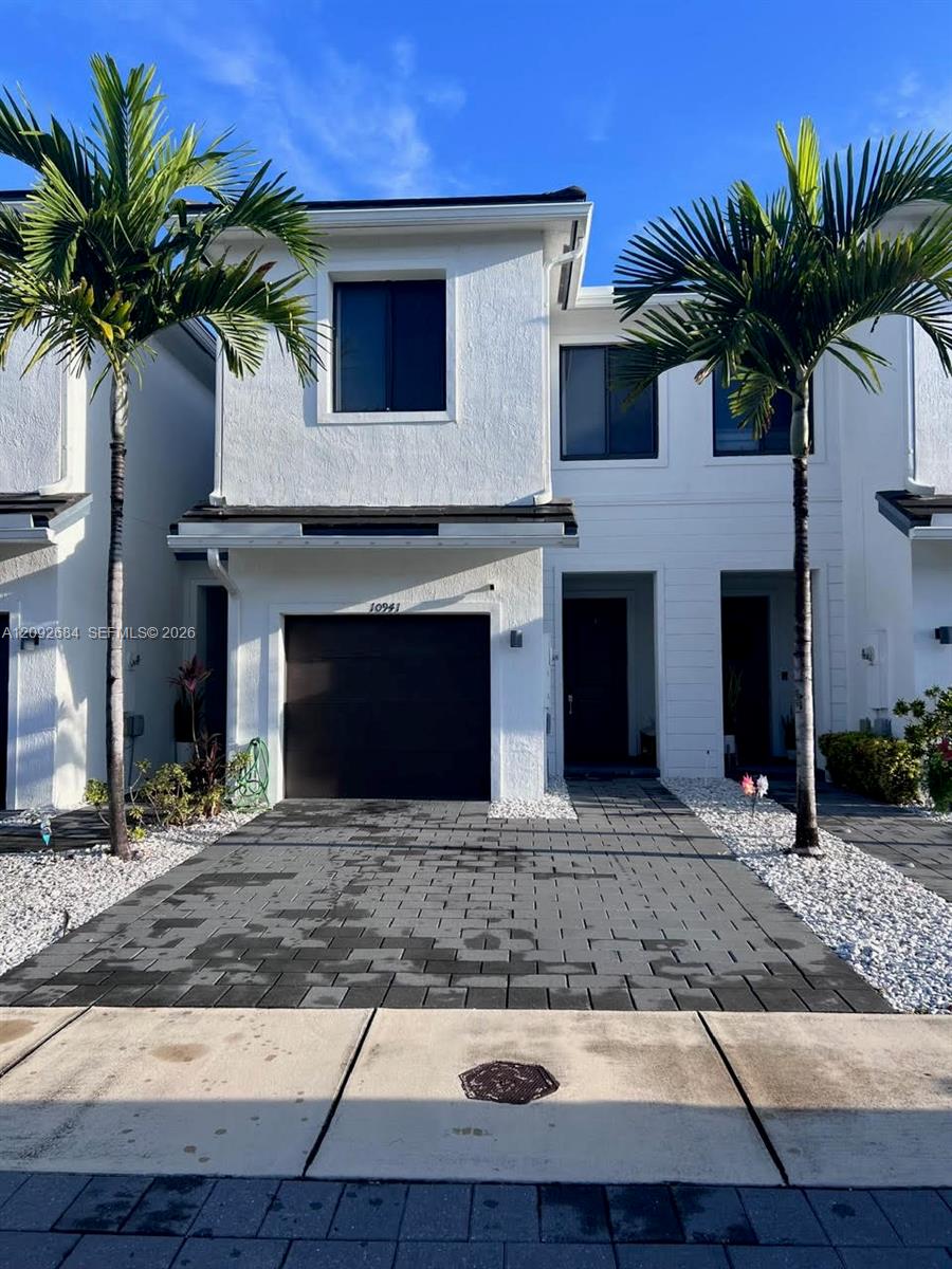 10941 SW 232nd Terrace