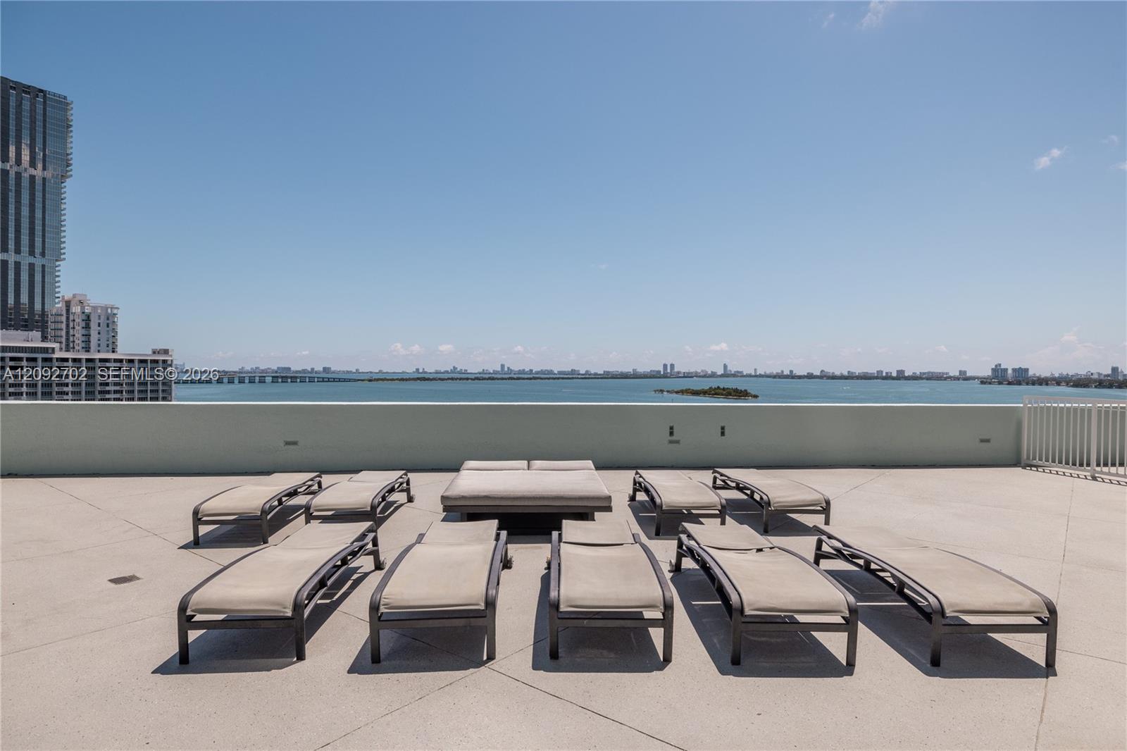 1900 N Bayshore Drive gallery image #25