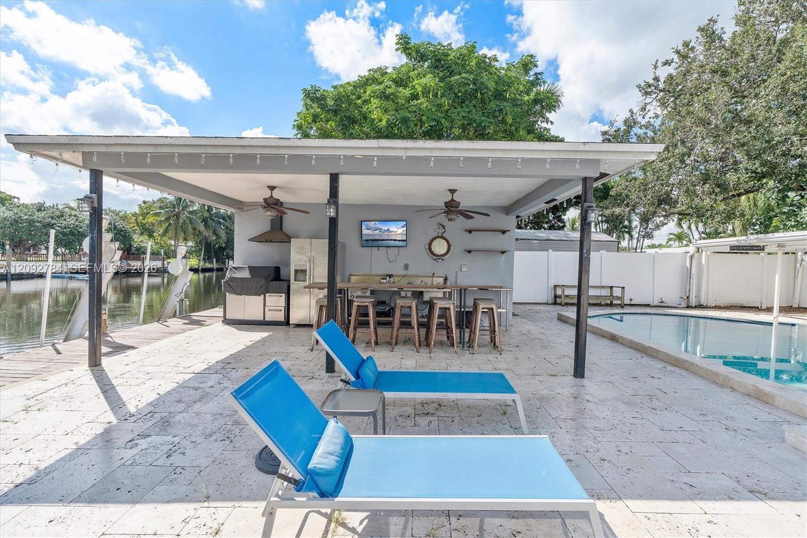 4716 SW 34th Terrace gallery image #13