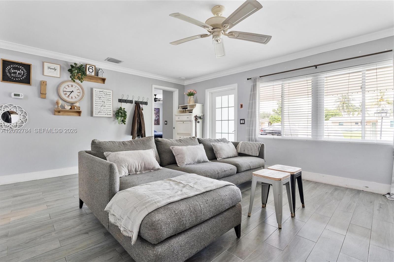 4716 SW 34th Terrace gallery image #32
