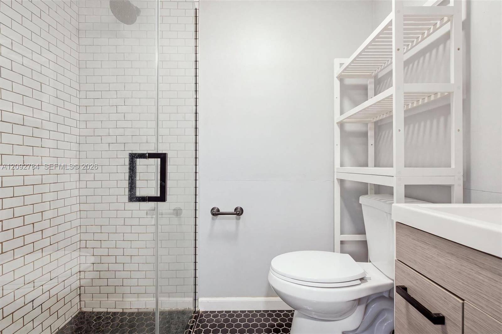 4716 SW 34th Terrace gallery image #38