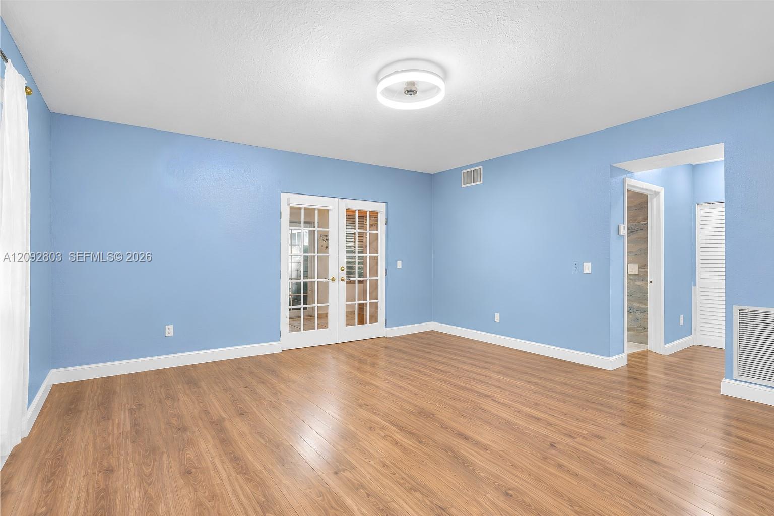 405 NE 150th Street