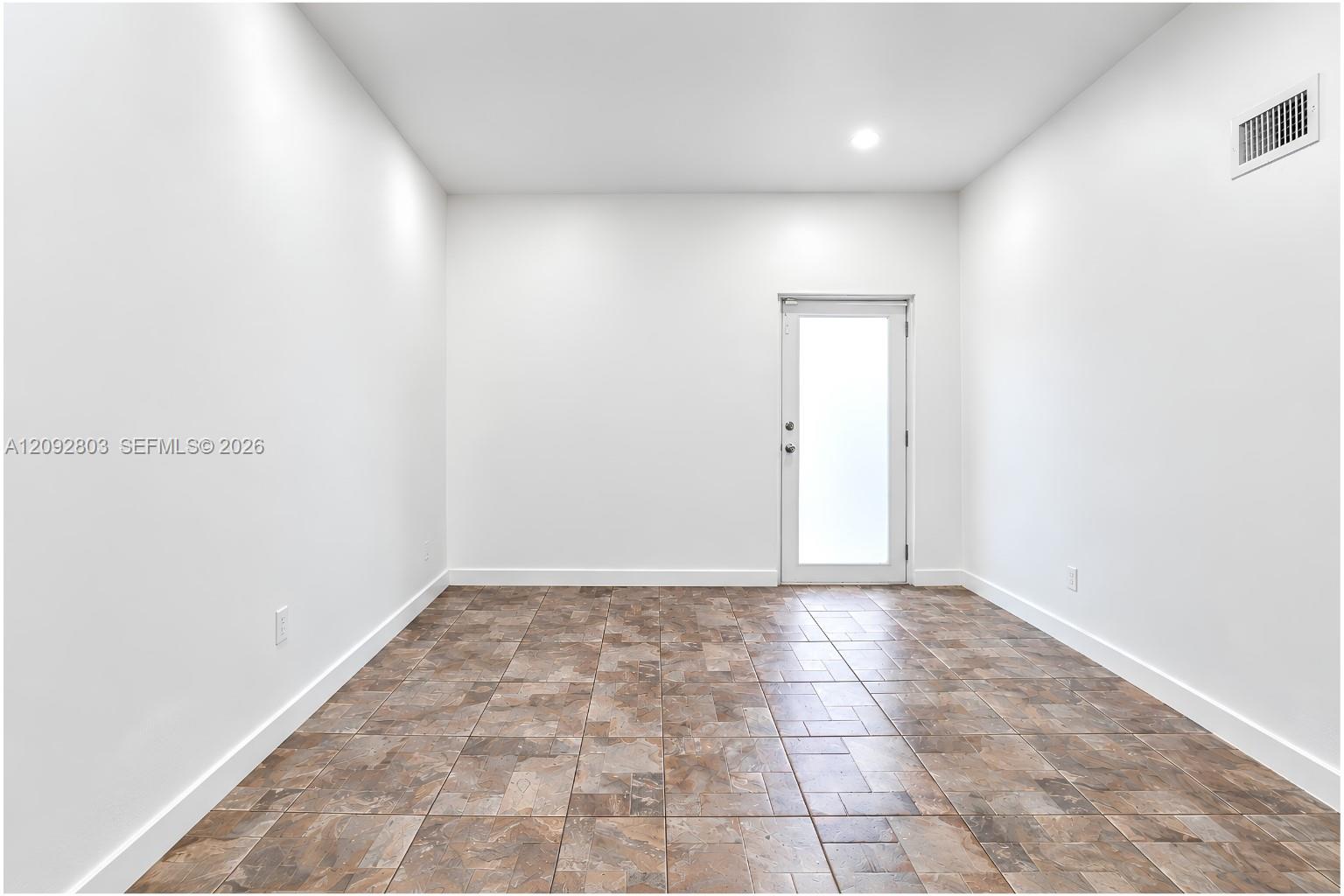 405 NE 150th Street