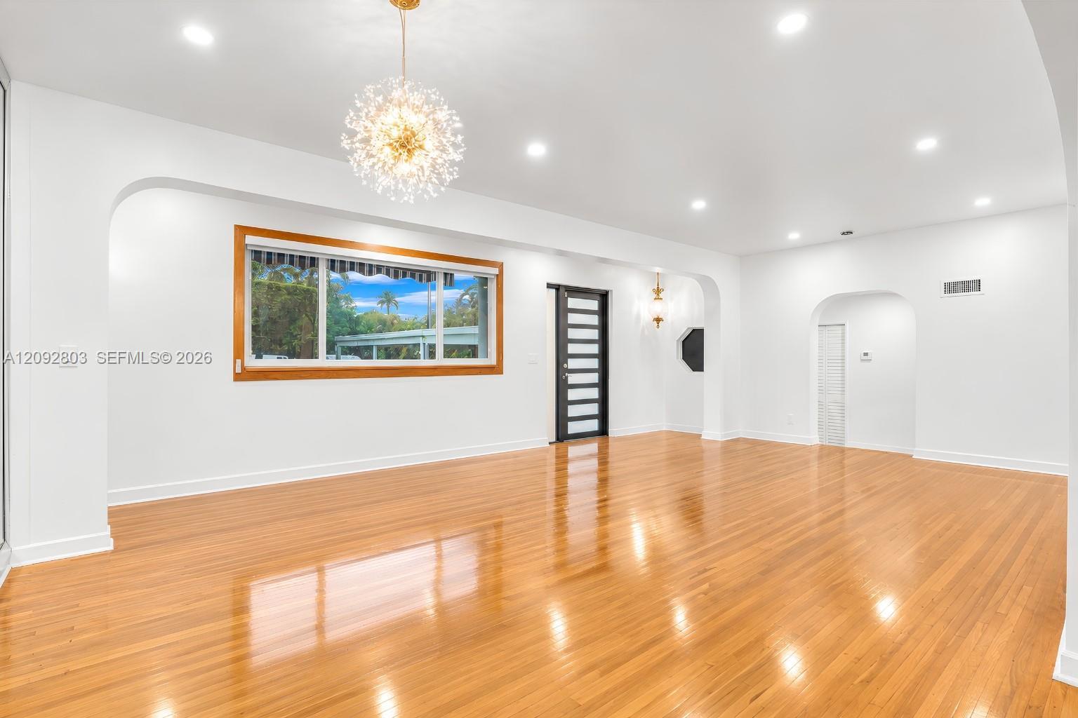 405 NE 150th Street