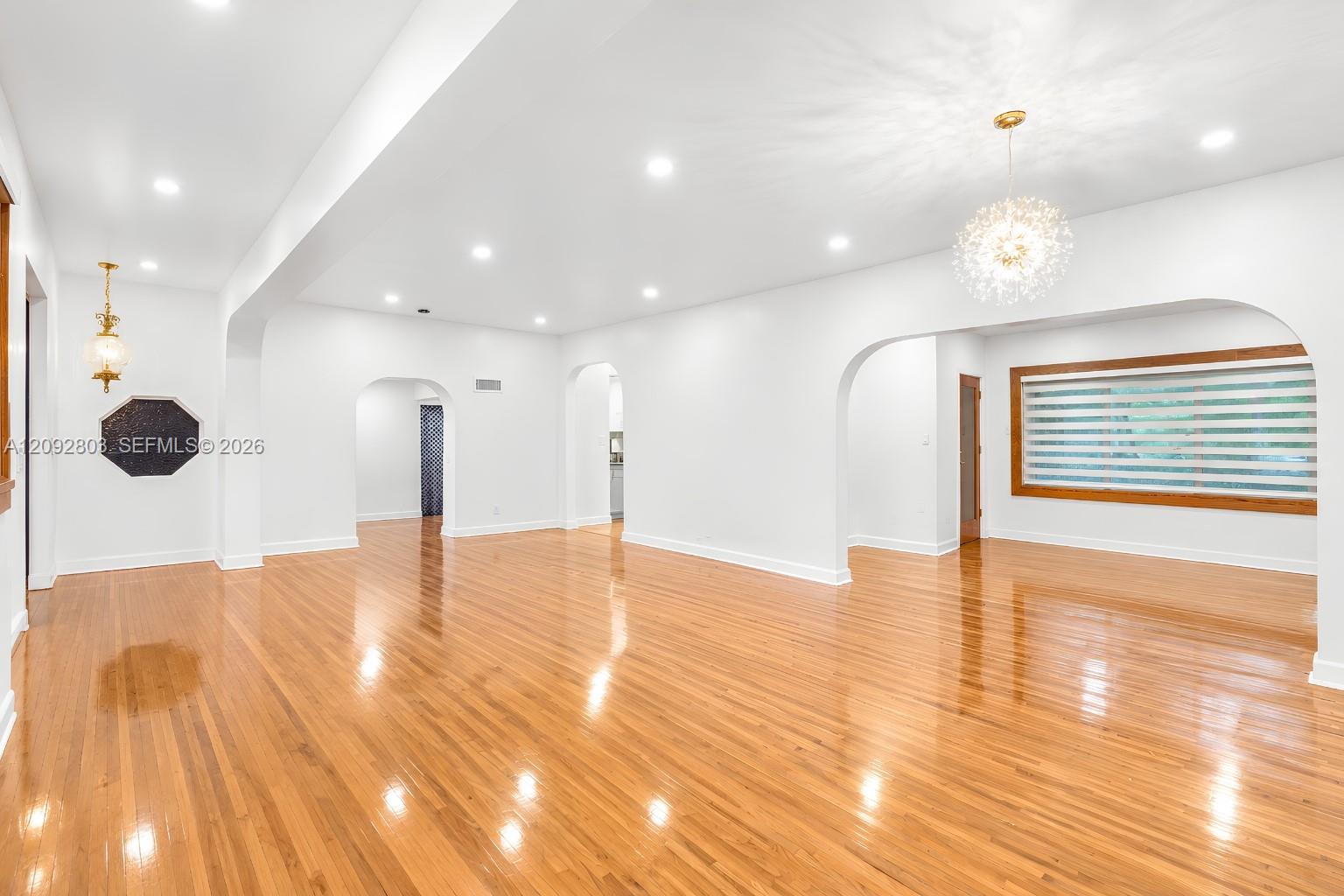 405 NE 150th Street