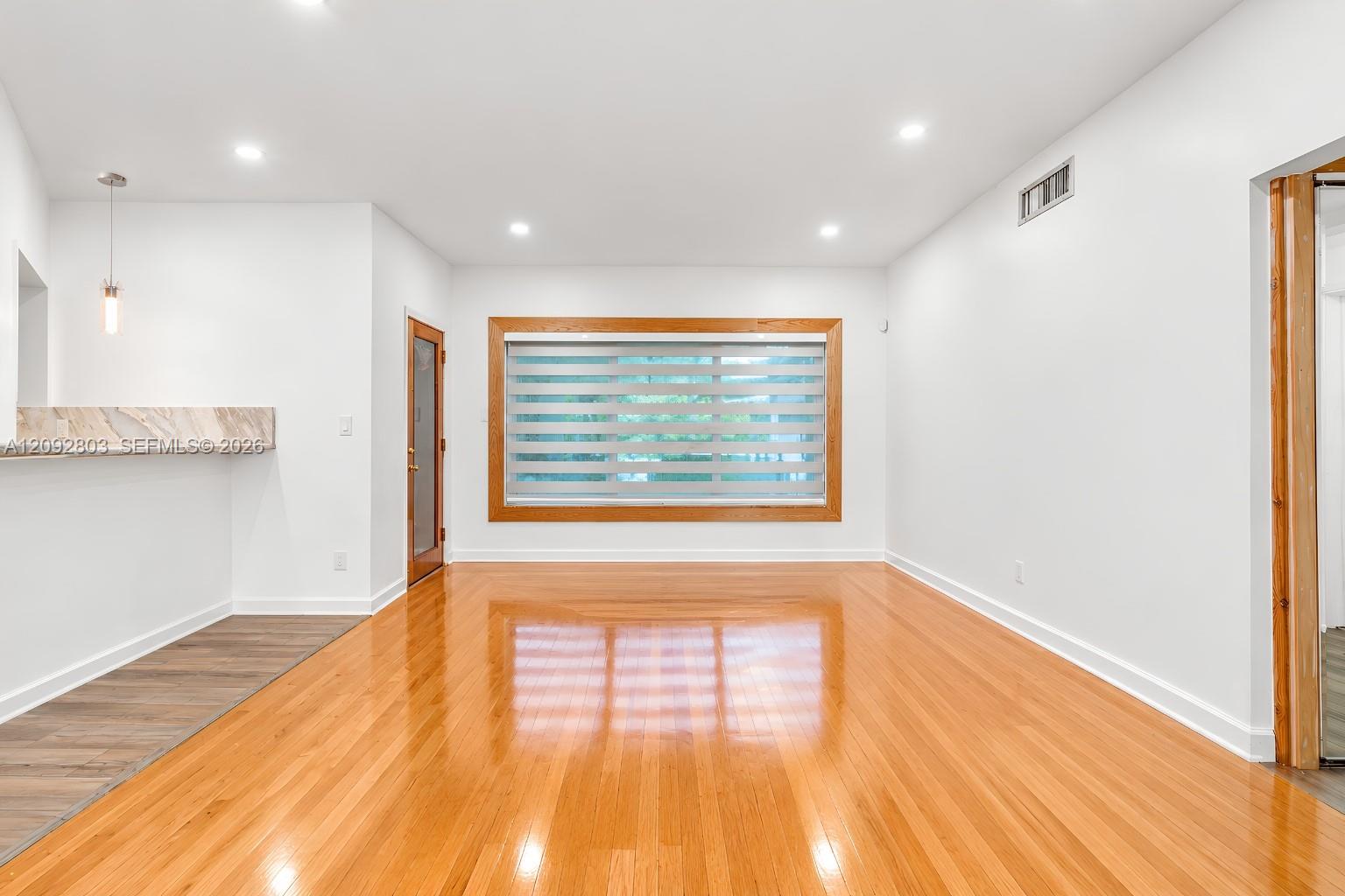 405 NE 150th Street