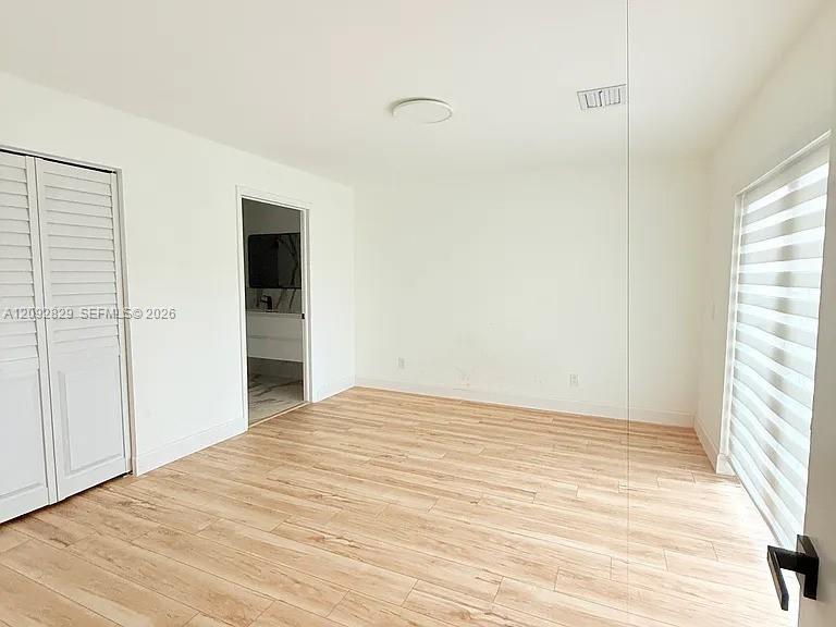 11342 SW 133rd Place gallery image #10
