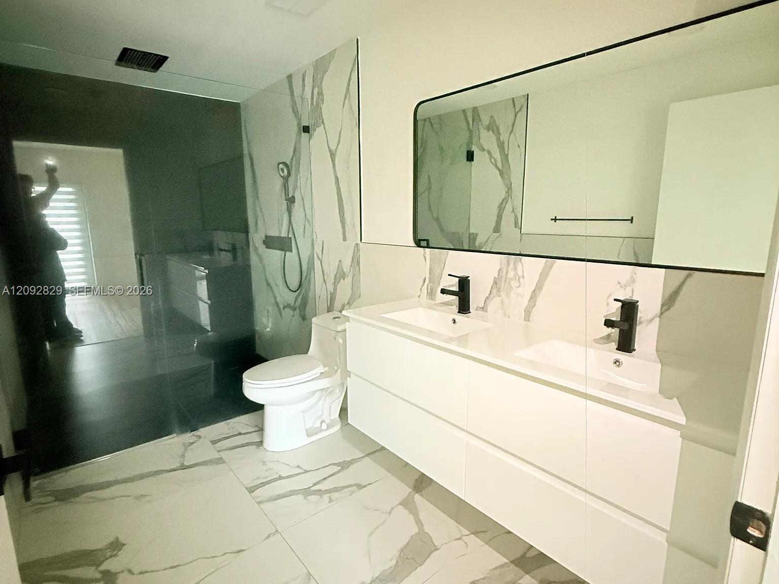 11342 SW 133rd Place gallery image #14