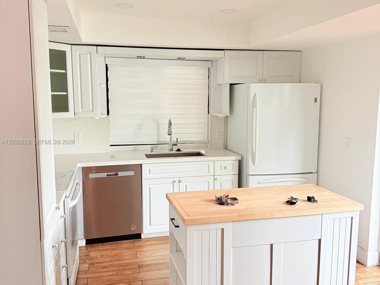 11342 SW 133rd Place gallery image #2