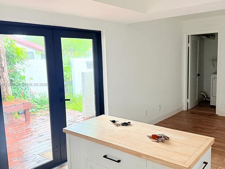 11342 SW 133rd Place gallery image #3