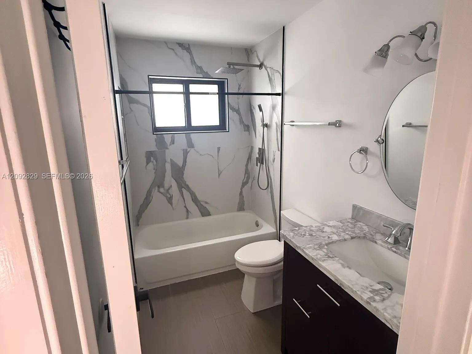 11342 SW 133rd Place gallery image #8