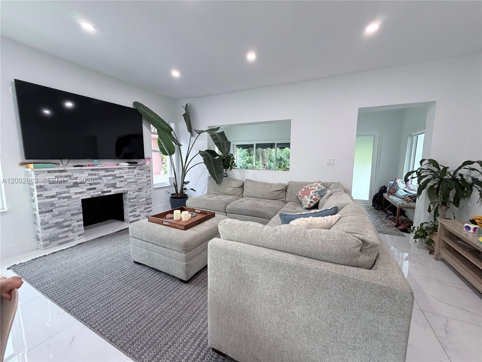 360 SW 20th Road gallery image #1