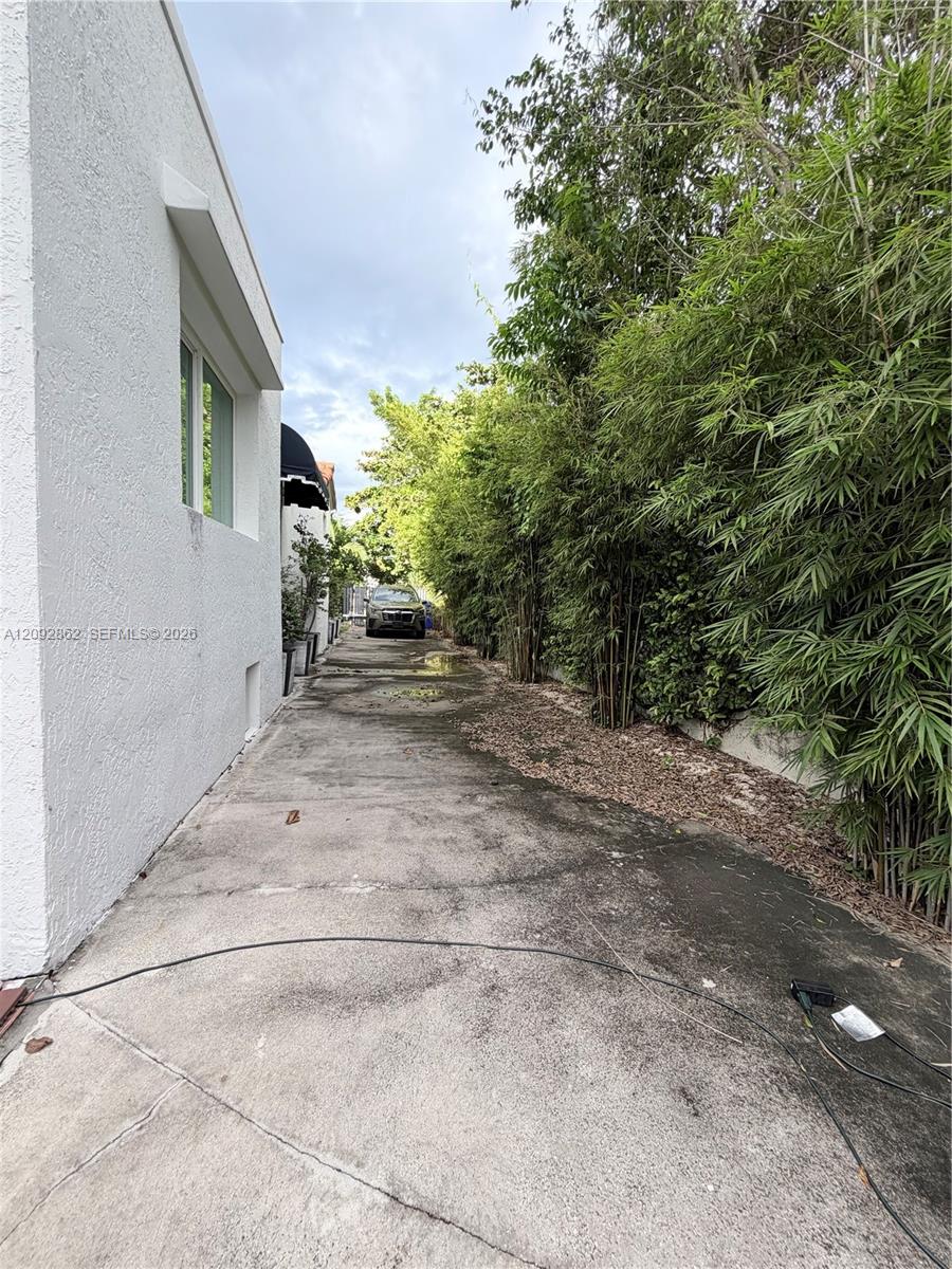 360 SW 20th Road gallery image #15