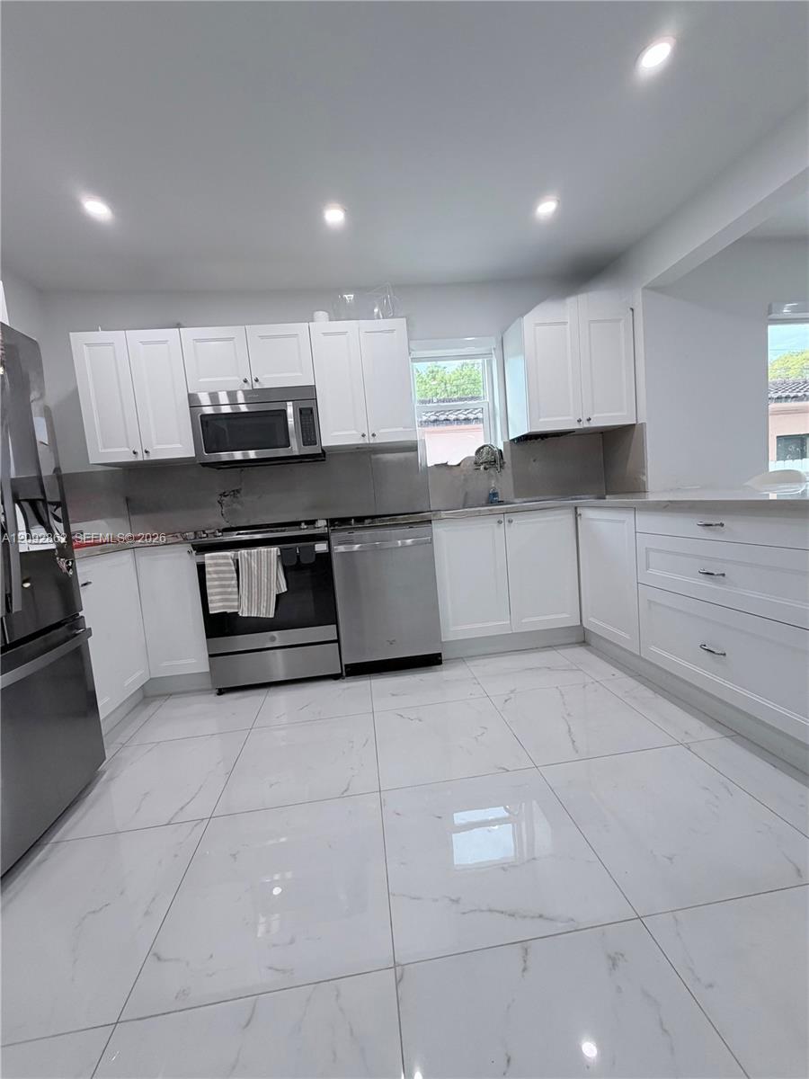 360 SW 20th Road gallery image #4