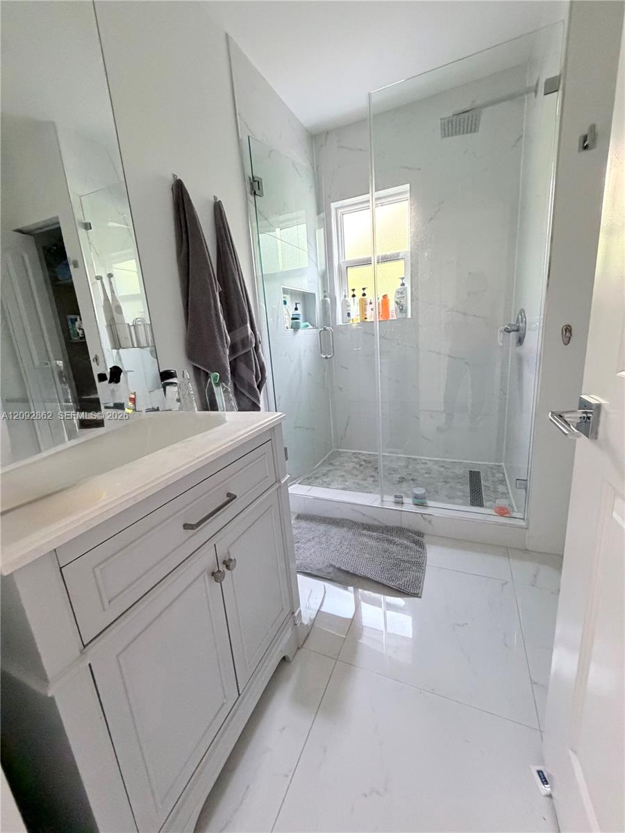 360 SW 20th Road gallery image #8