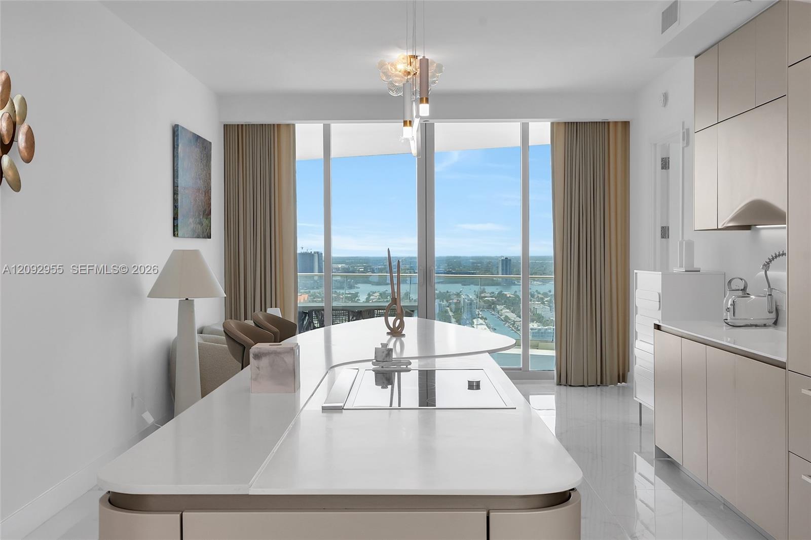 16901 Collins Avenue gallery image #28