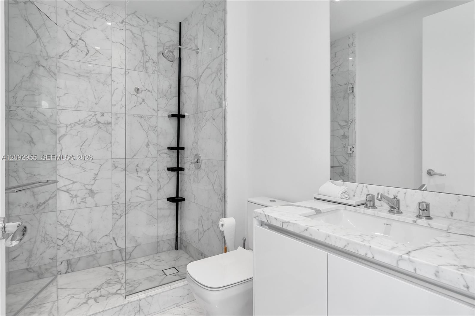 16901 Collins Avenue gallery image #54