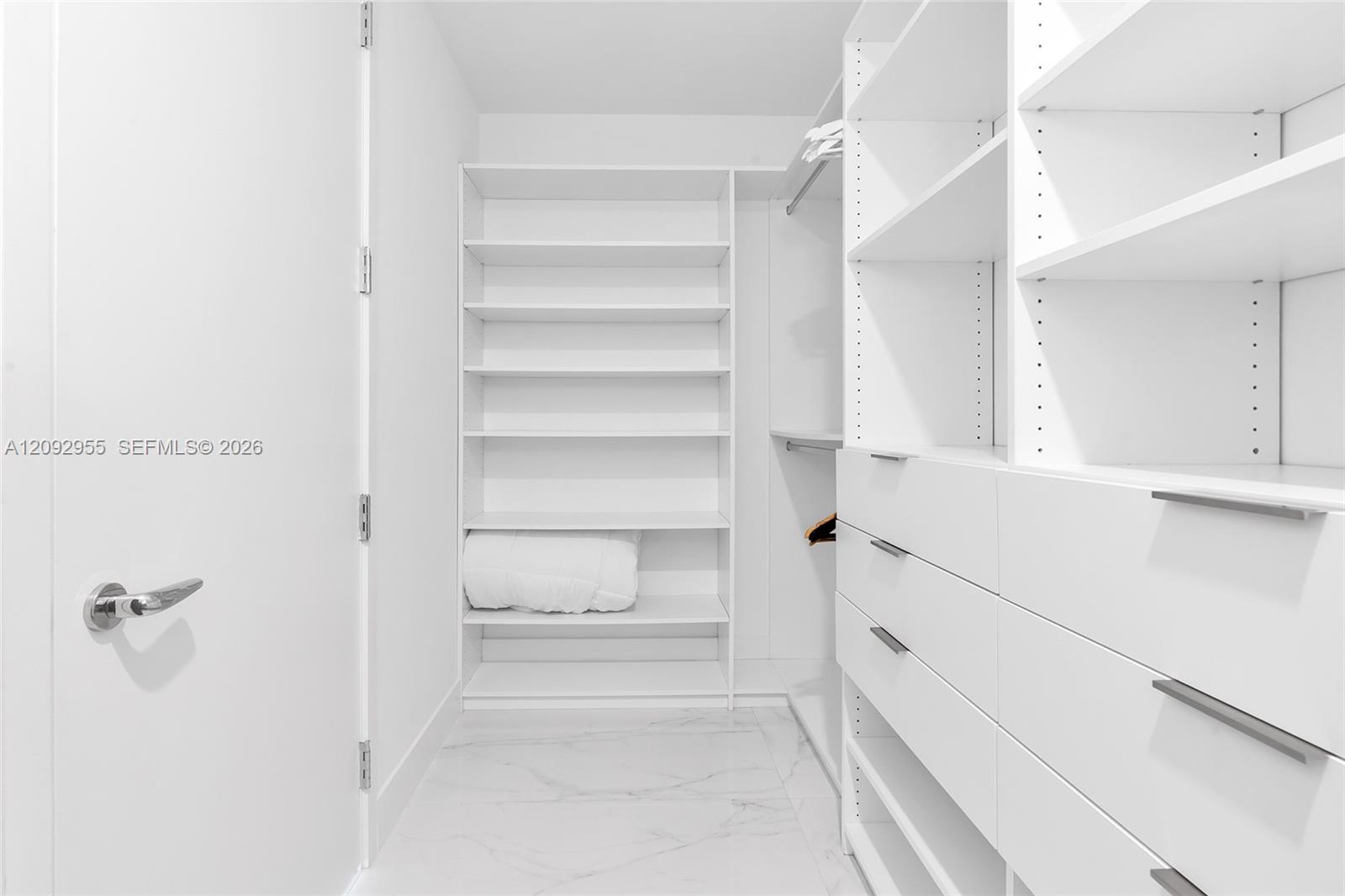 16901 Collins Avenue gallery image #62