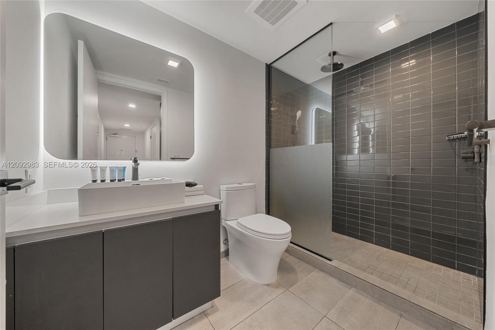 227 NE 2nd Street gallery image #10