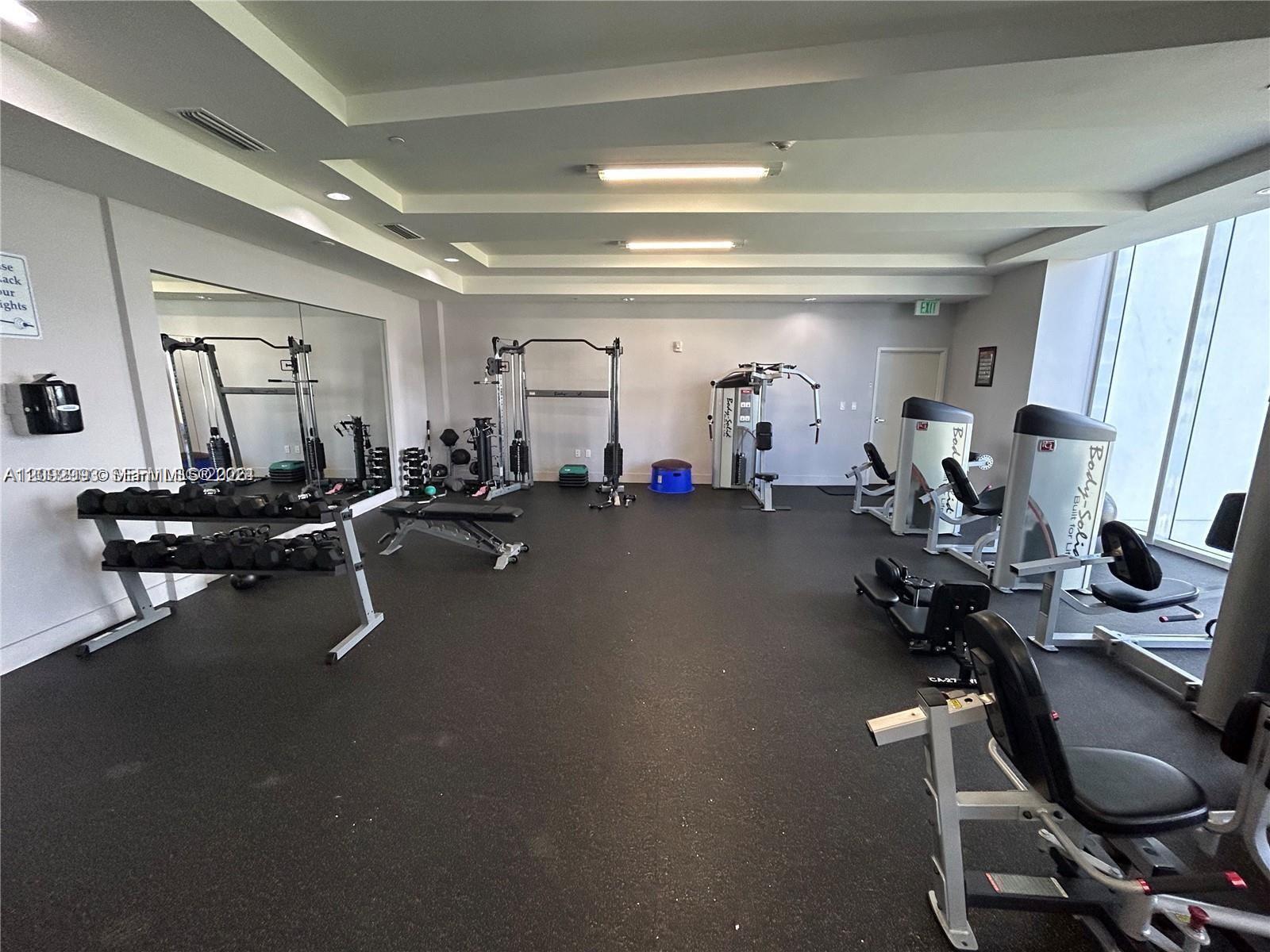 600 NE 27th Street