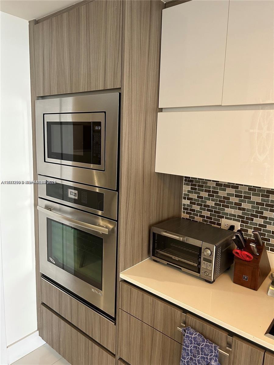 600 NE 27th Street