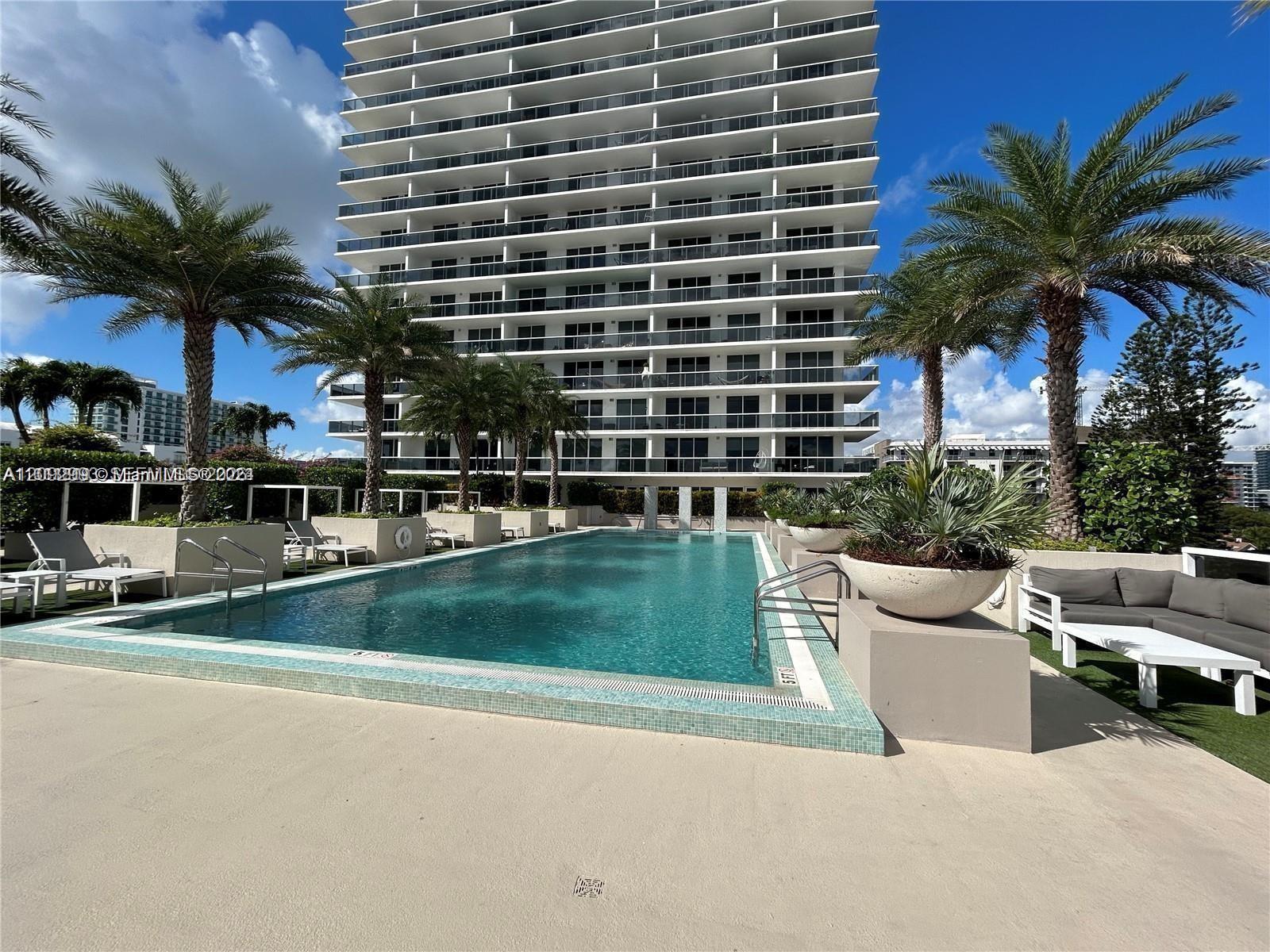600 NE 27th Street