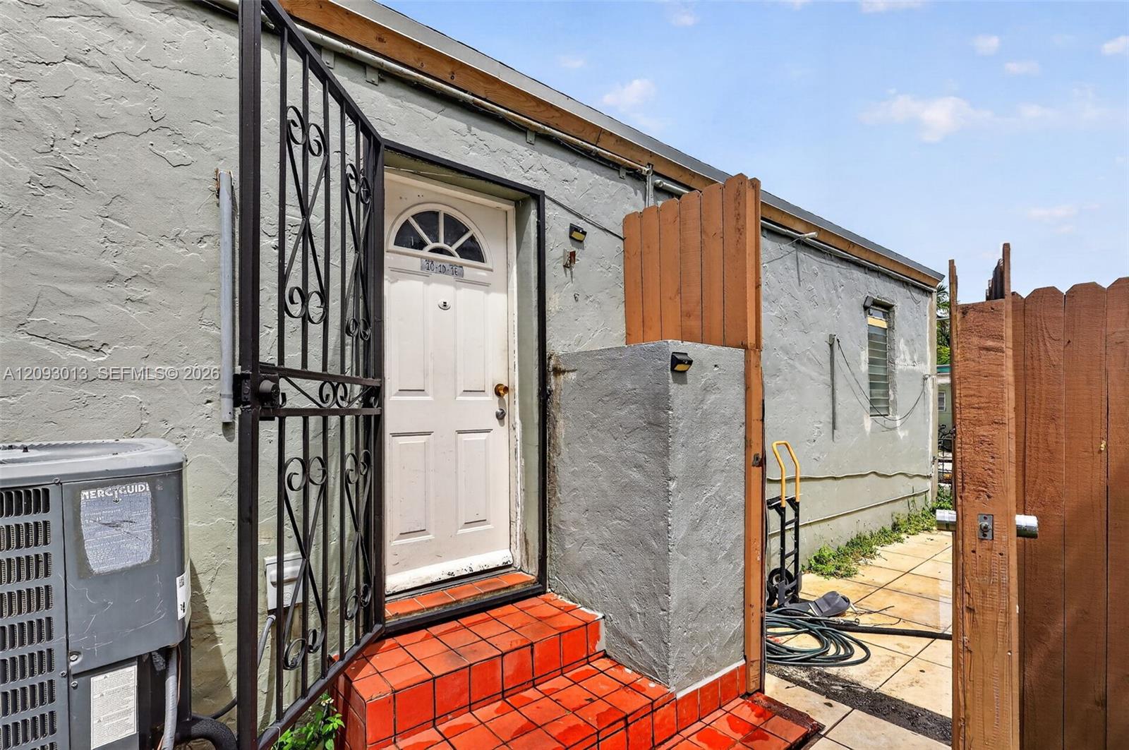 3621 NW 23rd Avenue