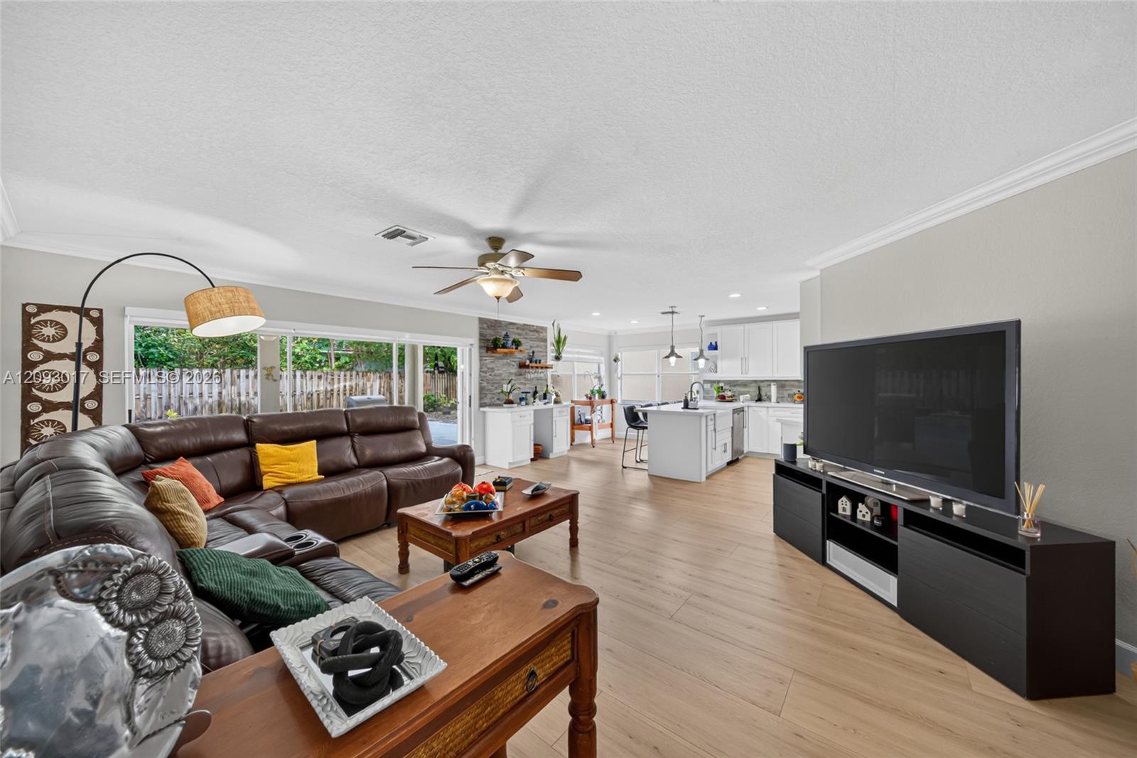 16424 Sapphire Place gallery image #23