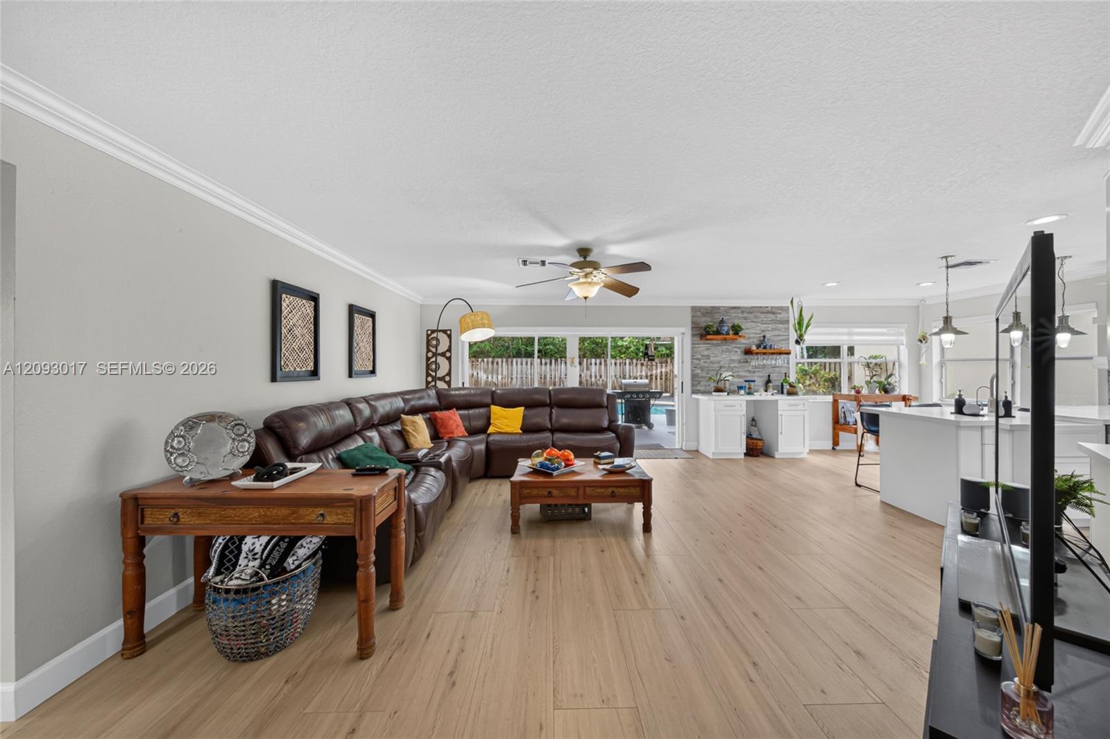 16424 Sapphire Place gallery image #24