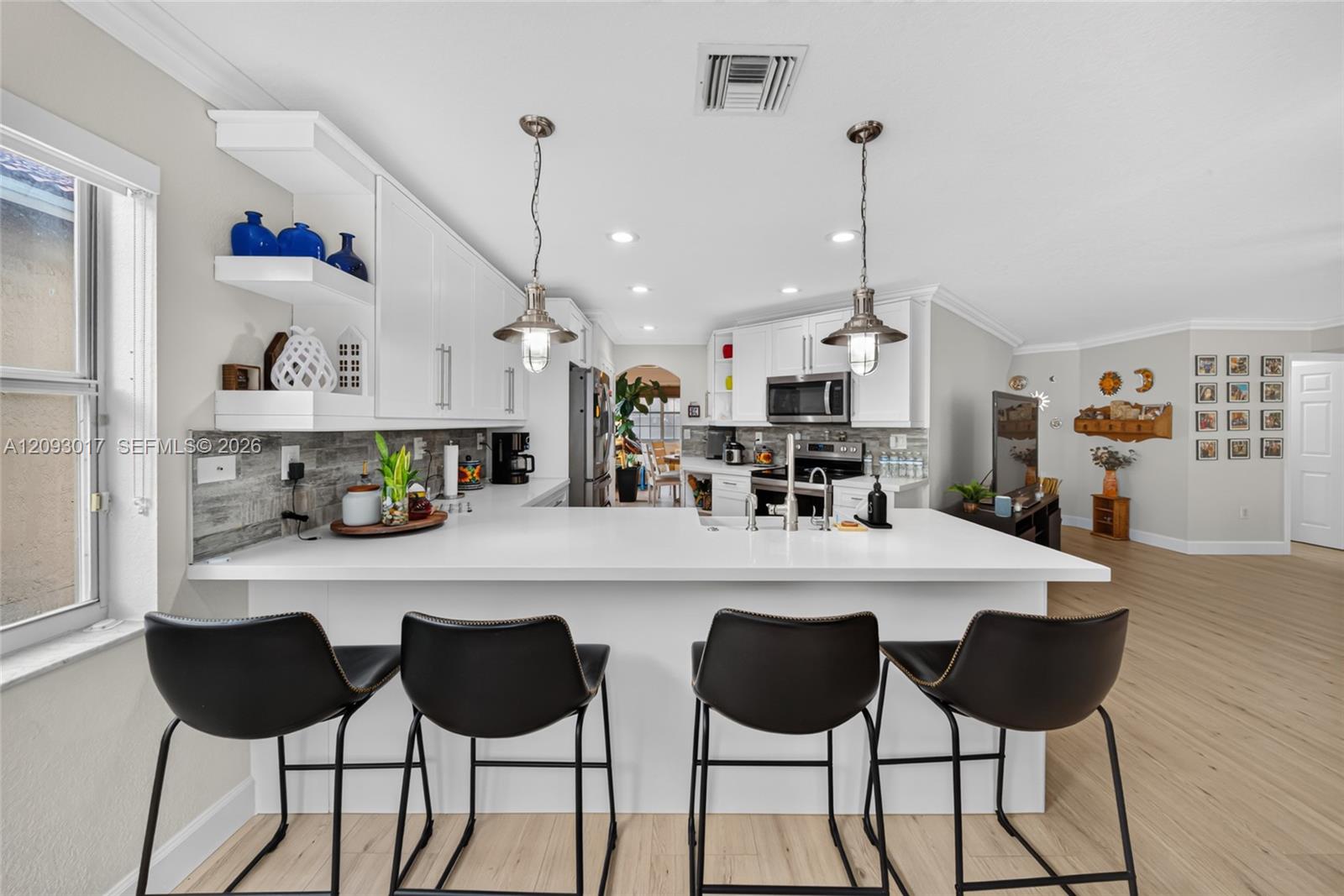 16424 Sapphire Place gallery image #27
