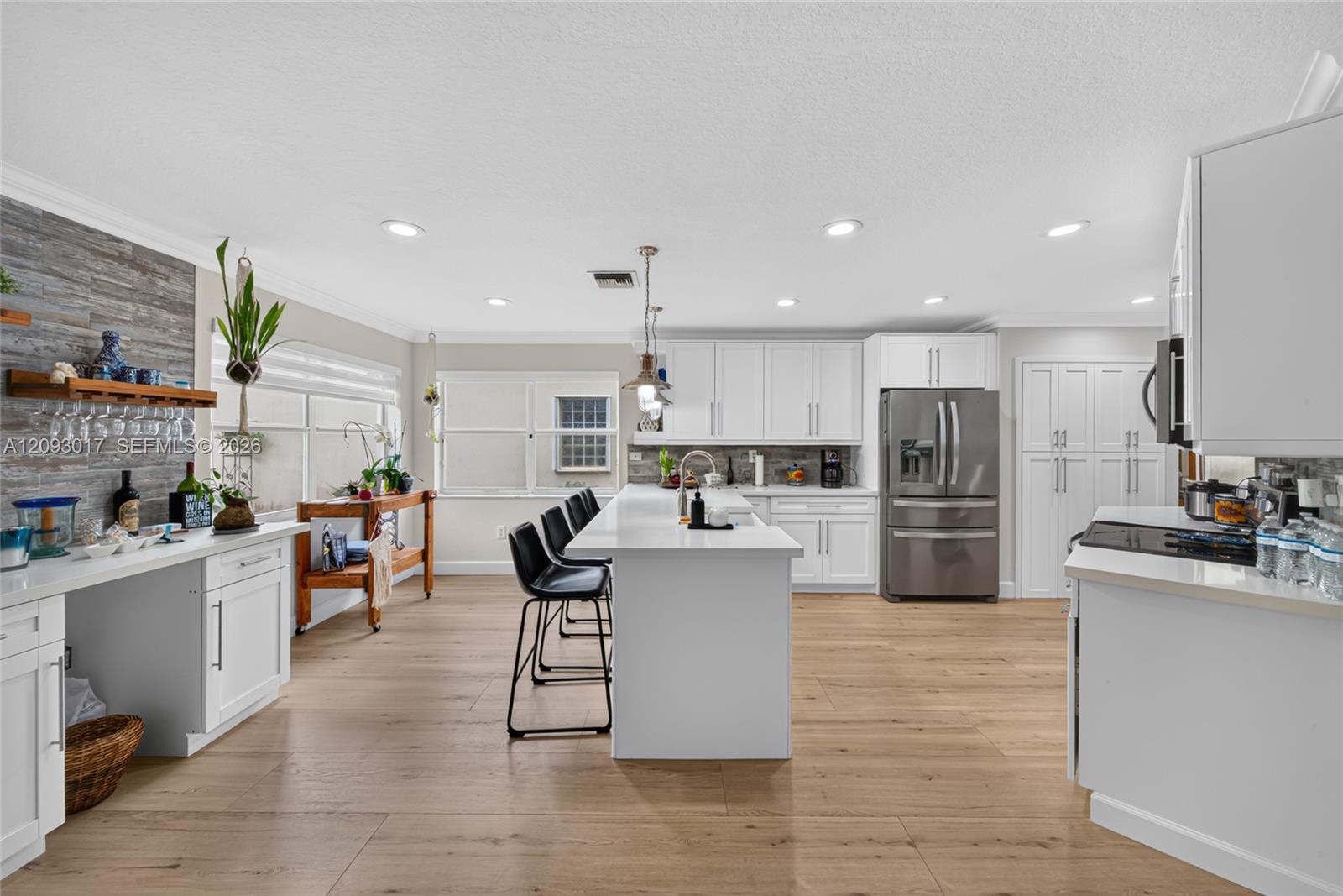 16424 Sapphire Place gallery image #29