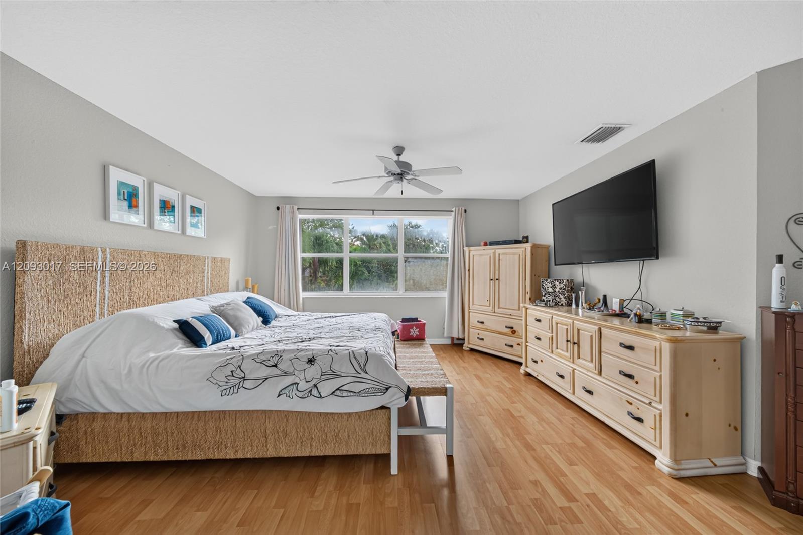 16424 Sapphire Place gallery image #46