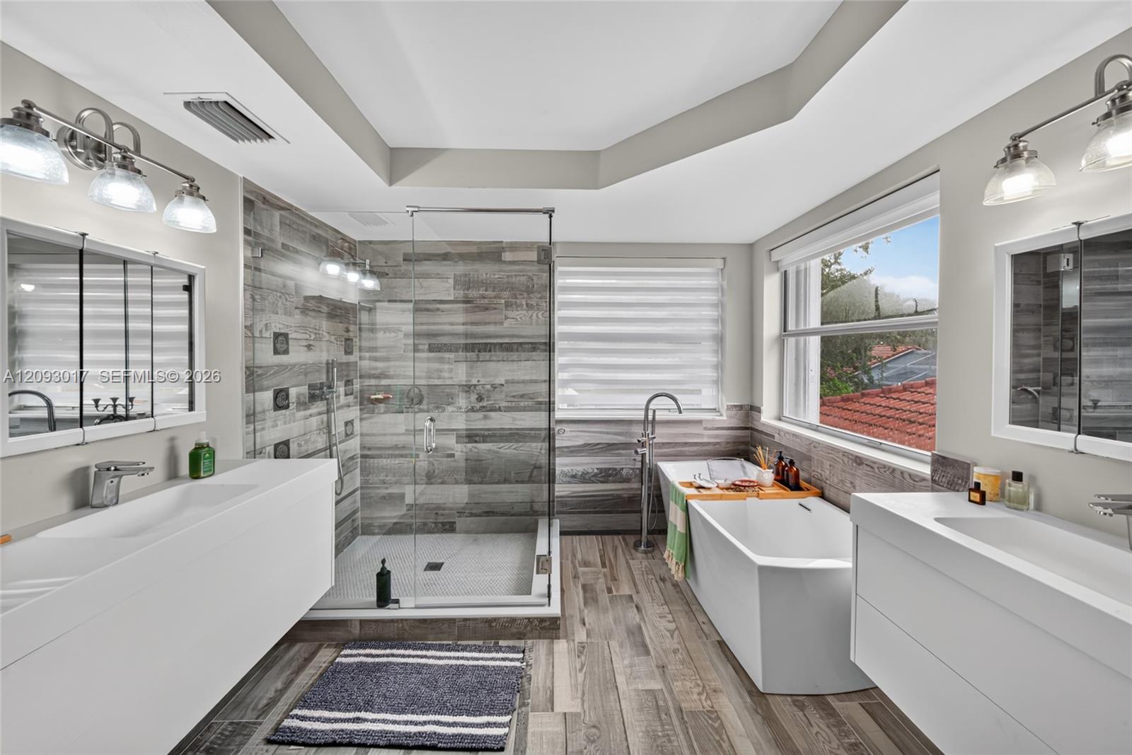 16424 Sapphire Place gallery image #48