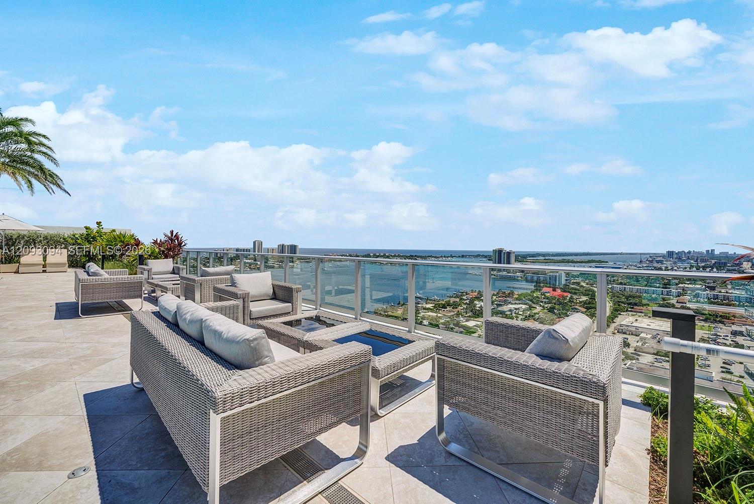 220 Lake Shore Drive